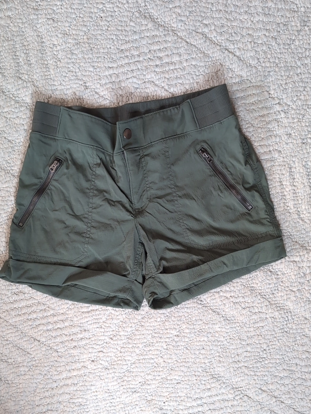 Athleta Trekki Shorts